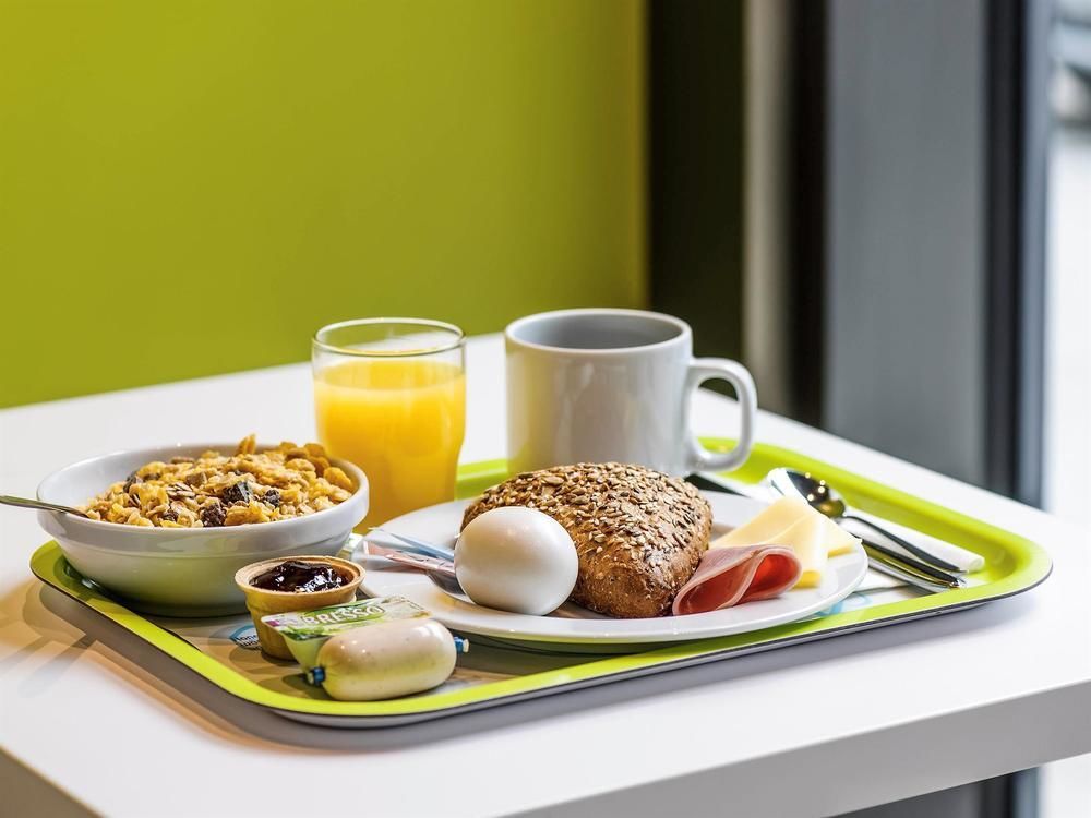 Ibis Budget Rennes Route De Saint Malo Montgermont Exteriör bild