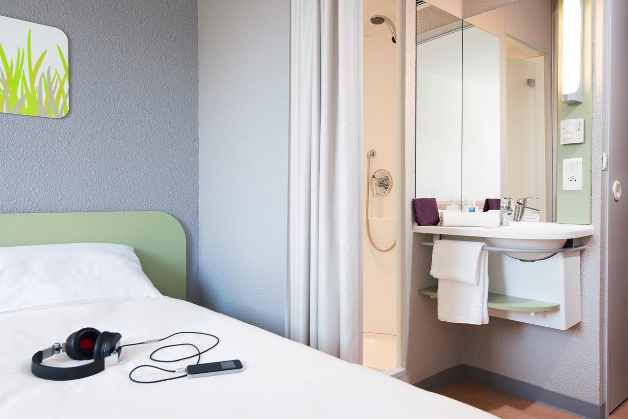 Ibis Budget Rennes Route De Saint Malo Montgermont Exteriör bild